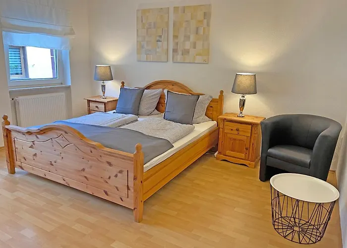 Апартаменты Altes Winzerhaus Am Moselufer - Goldgrube Трабен-Трарбах