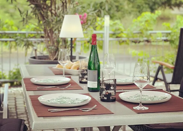 Altes Winzerhaus Am Moselufer - Goldgrube *