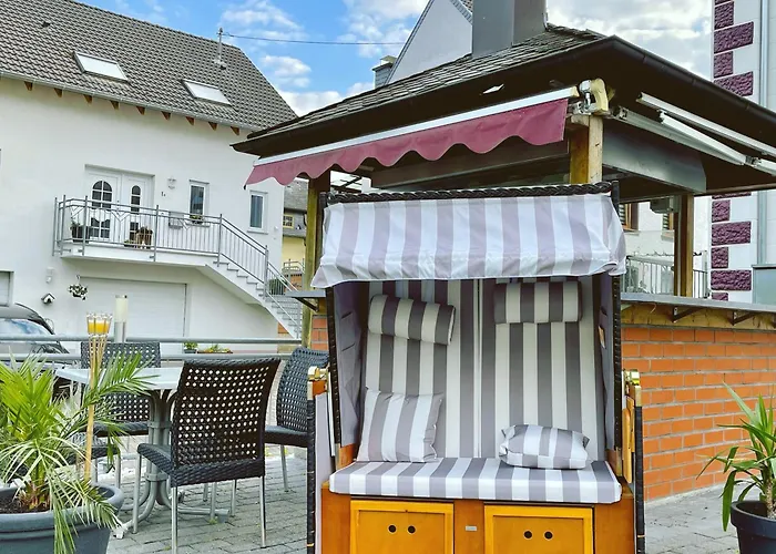 アパート Altes Winzerhaus Am Moselufer - Goldgrube トラーベン・トラールバッハ